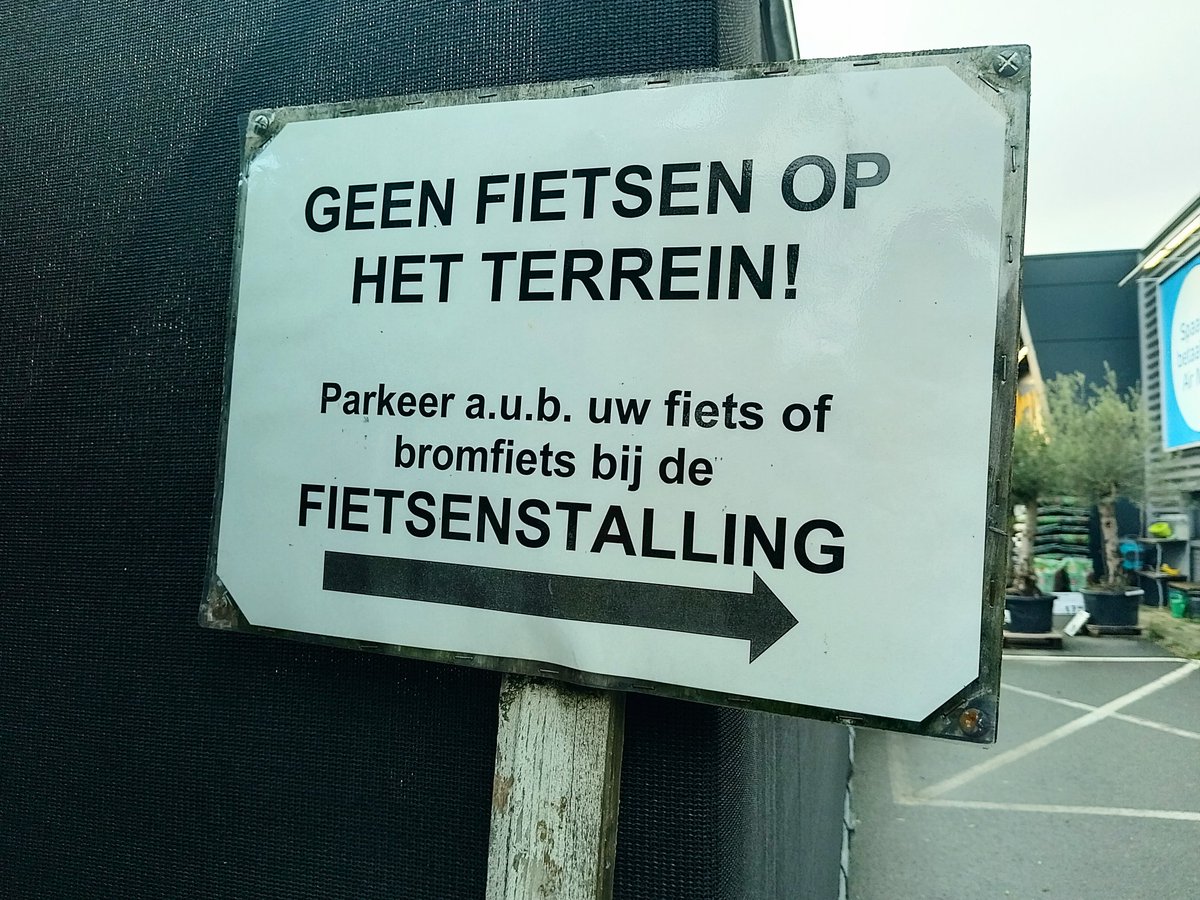 JefKPhotography's tweet photo. A sign. I took this photo in The Netherlands.
#sign #signs #Dutch #inHolland #inTheNetherlands #text #photo #photography #photograph #picture #pictures https://t.co/Ta1Nok3Eca