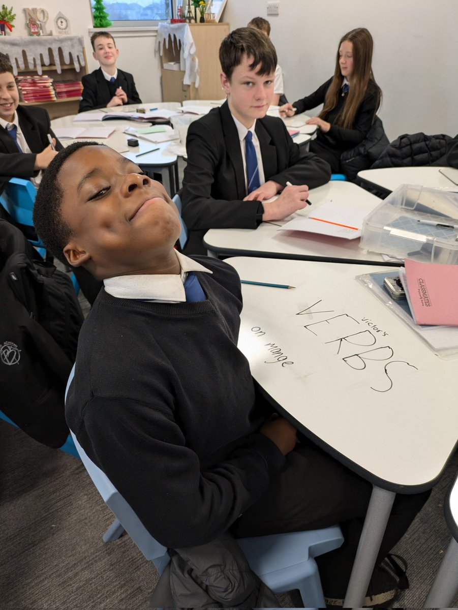 BoclairModLangs's tweet photo. Victor's Verbs in 1D French today! #welovelanguages https://t.co/Un0h4DoLmY
