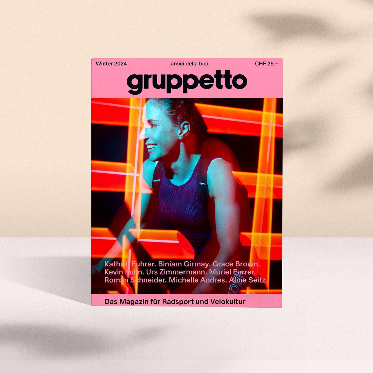 Gruppetto-Magazin (@gruppettomag) on Twitter photo Das neue Gruppetto-Magazin ist da!
Euch erwartet:
- 🙏Ihre Teamkolleginnen Lara Liehner, Chiara Mettier & Sirin Städler würdigen Muriel Furrer.
- 🥇🥇🌈<a href="/GLBrown321/">Grace Brown</a> im grossen Interview.
- Auf dem Cover: Kathrin Fuhrer, 🥉🌈 im E-Sport Cycling.
- Die <a href="/GrmayeBiniam/">Biniam Girmay</a>- Story Das neue Gruppetto-Magazin ist da!
Euch erwartet:
- 🙏Ihre Teamkolleginnen Lara Liehner, Chiara Mettier & Sirin Städler würdigen Muriel Furrer.
- 🥇🥇🌈<a href="/GLBrown321/">Grace Brown</a> im grossen Interview.
- Auf dem Cover: Kathrin Fuhrer, 🥉🌈 im E-Sport Cycling.
- Die <a href="/GrmayeBiniam/">Biniam Girmay</a>- Story