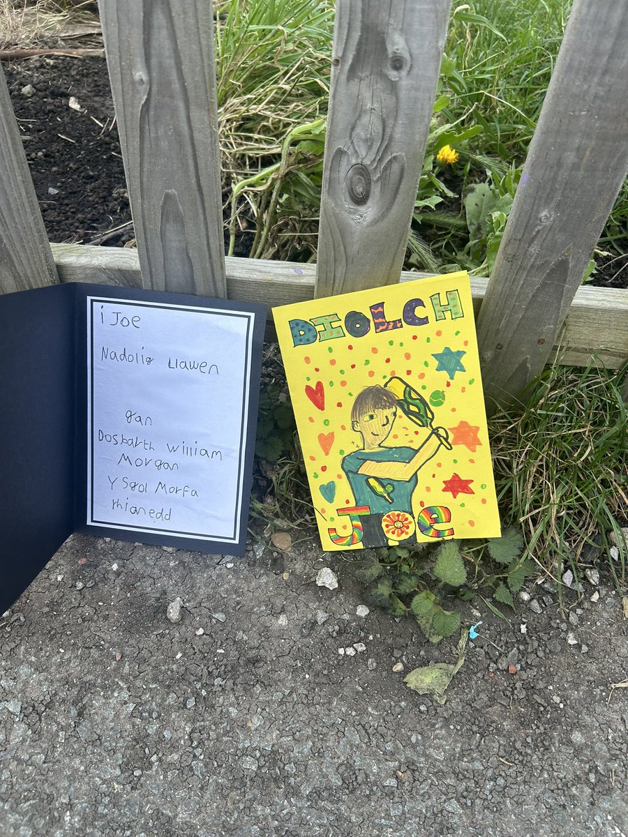 Joe Lambe (@joelambe3) on Twitter photo <a href="/MorfaRhianedd/">Ysgol Gymraeg Morfa Rhianedd</a> all the classes gave me some lovely thank you cards for my <a href="/Chance2Shine/">Chance to Shine</a> sessions at the school with some heartwarming thank yous from the children <a href="/CricketWales/">Criced Cymru / Cricket Wales 🏏🏴</a> <a href="/MorfaRhianedd/">Ysgol Gymraeg Morfa Rhianedd</a> all the classes gave me some lovely thank you cards for my <a href="/Chance2Shine/">Chance to Shine</a> sessions at the school with some heartwarming thank yous from the children <a href="/CricketWales/">Criced Cymru / Cricket Wales 🏏🏴</a>