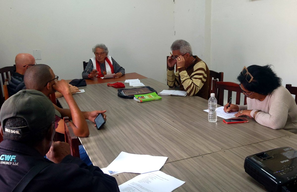AnaBermdez73565's tweet photo. Las palabras de la querida profesora Nelida Durán dieron inicio al Taller Provincial de historia local de la #SCJM. #CienfuegosXMásVictorias https://t.co/tM8EO3RIIJ