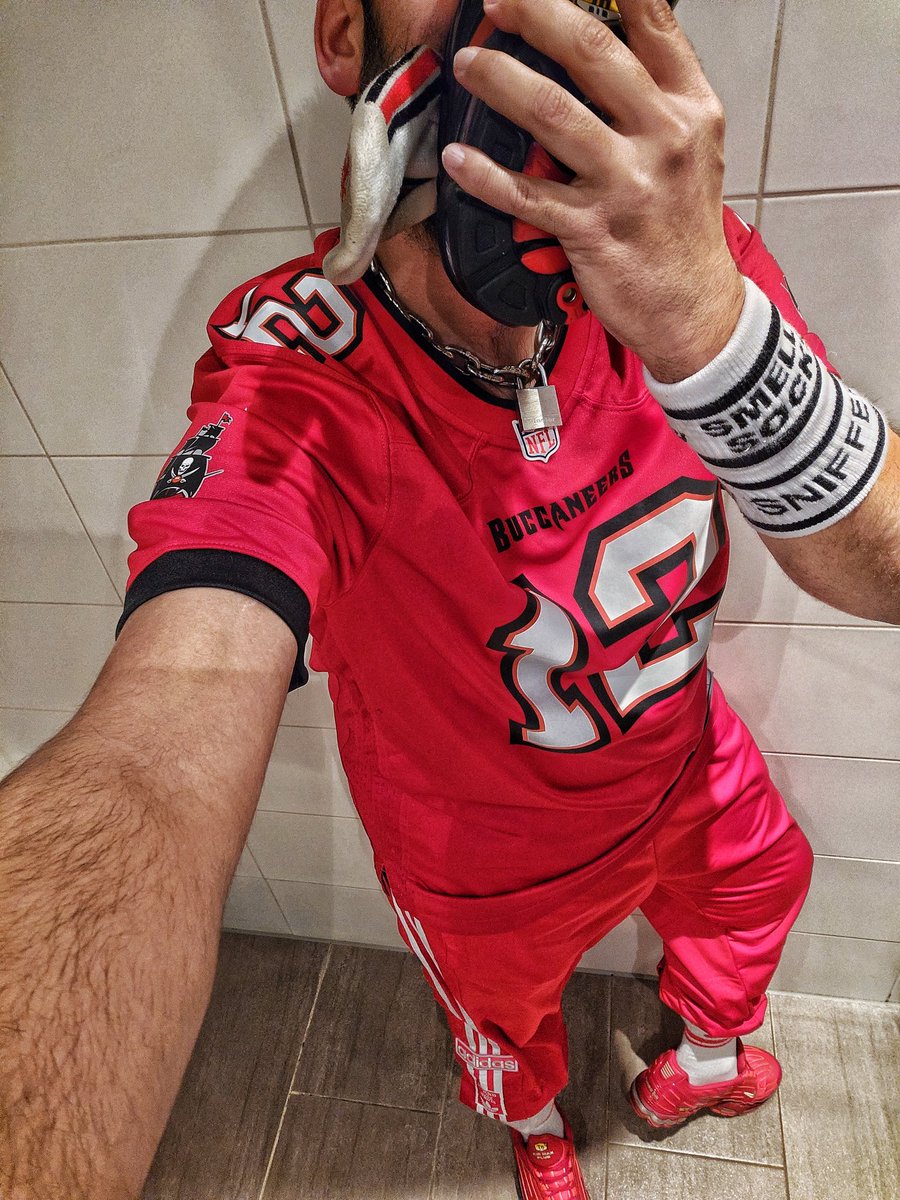 RubbikerNL's tweet photo. Getting high on the stink of @sk8erboy_com #Socktober socks from @snxngear and @gearnsnx 😏🥵😈

And how do you like my new Adidas trackies..? 😏

#SmellySocks #SneakerSnifffer #Sniffer #SmellySneaks #Sneakerhead #Sportswear #BroStink #Smelly #Dirty #Socks https://t.co/FmBOEyyRcL