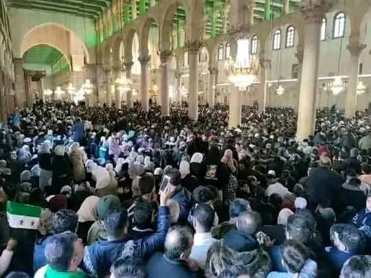 Ebrahim25466854's tweet photo. ❤ Allahu Akbar, what is impossible for Allah
#Syria's first Friday prayer after 55 years they have prayed in Umeya mosque ♥️ https://t.co/mbDNJUor3O