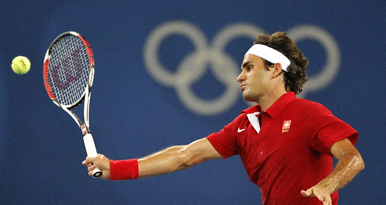 #DeDeportes | «Mi hermano <a href="/RafaelArevaloES/">Rafael Arévalo</a> dio esa motivación en mí (el jugar en Juegos Olímpicos), recuerdo cuando jugó contra Roger Federer en las Olimpiadas (Beijing 2008)», subrayó el tenista salvadoreño, <a href="/CheloArevaloATP/">Marcelo Arevalo</a>. 📸: <a href="/SomosLaTribuFM/">La Tribu FM</a> / Archivo AFP