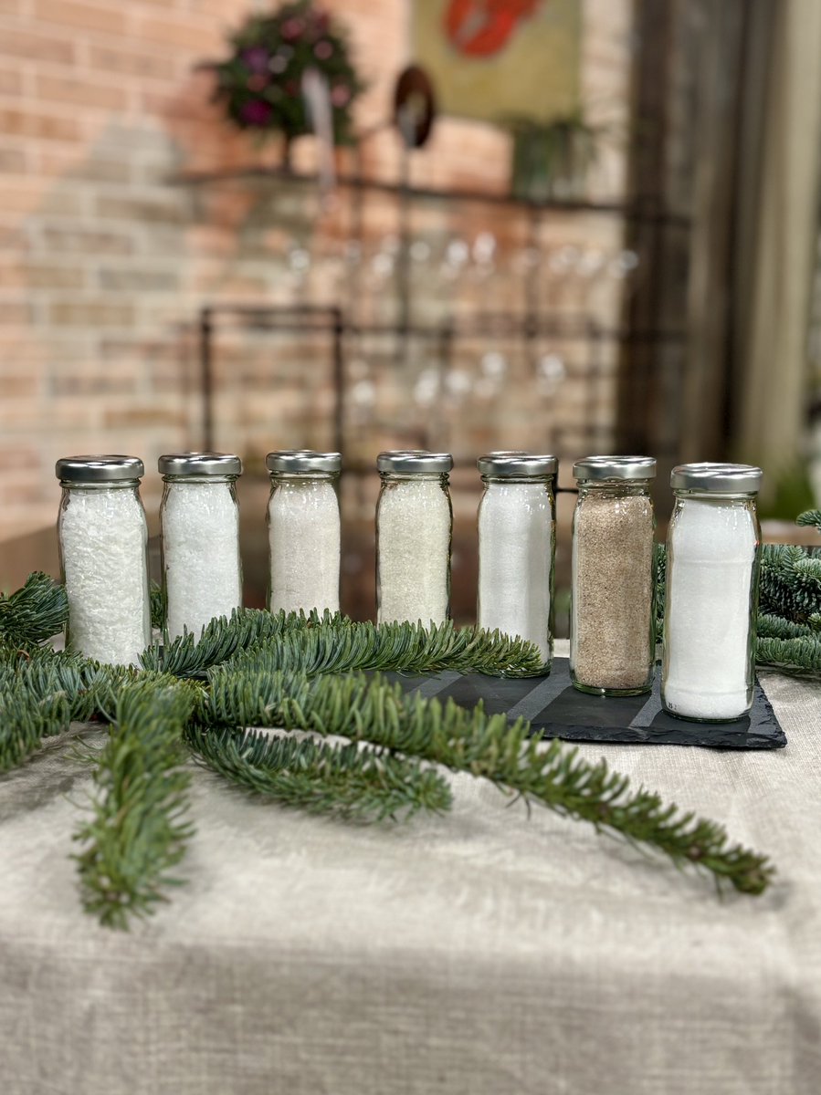 katha_esskultur's tweet image. meine heutige #seisernalewarenkunde #95 live im #studio2 @ORF ist eine bisserl emotionale, weil die letzte an diesem ort mit diesem team. (das #studio2 wird ab jänner in neuer form und neu vom küniglberg gesendet - ja, ich bin voraussichtlich weiterhin dabei).

/2