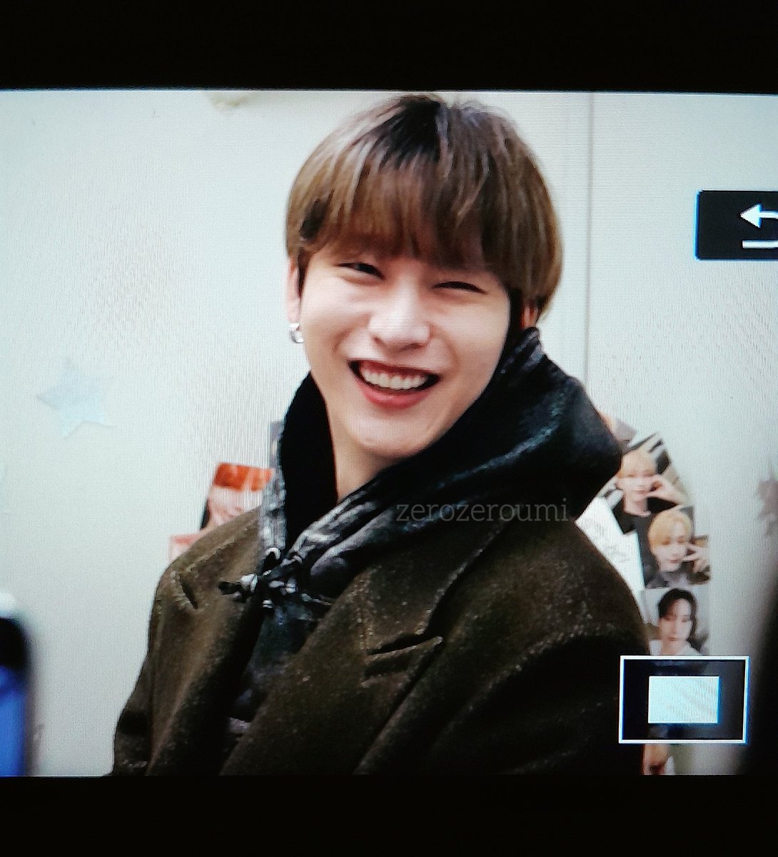 zerozeroumi's tweet photo. He seemed so happy many lyon appeared today just look at that smile!!! 🥹🥹🫶🏻 always be happy!
#Happy_Nine_Day 
#나인이에게_행복이_넘치는_날들이_찾아오길
#온리원오브 #나인 #OnlyOneOf #Nine https://t.co/YpdwZOTu9v