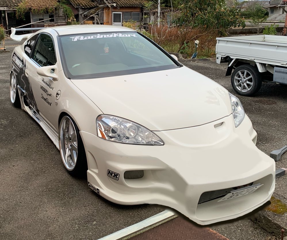 twingolord's tweet image. &quot;ich brauch ein paar fische für meinen teich&quot;

der lebensraum bereichernde karpfen: