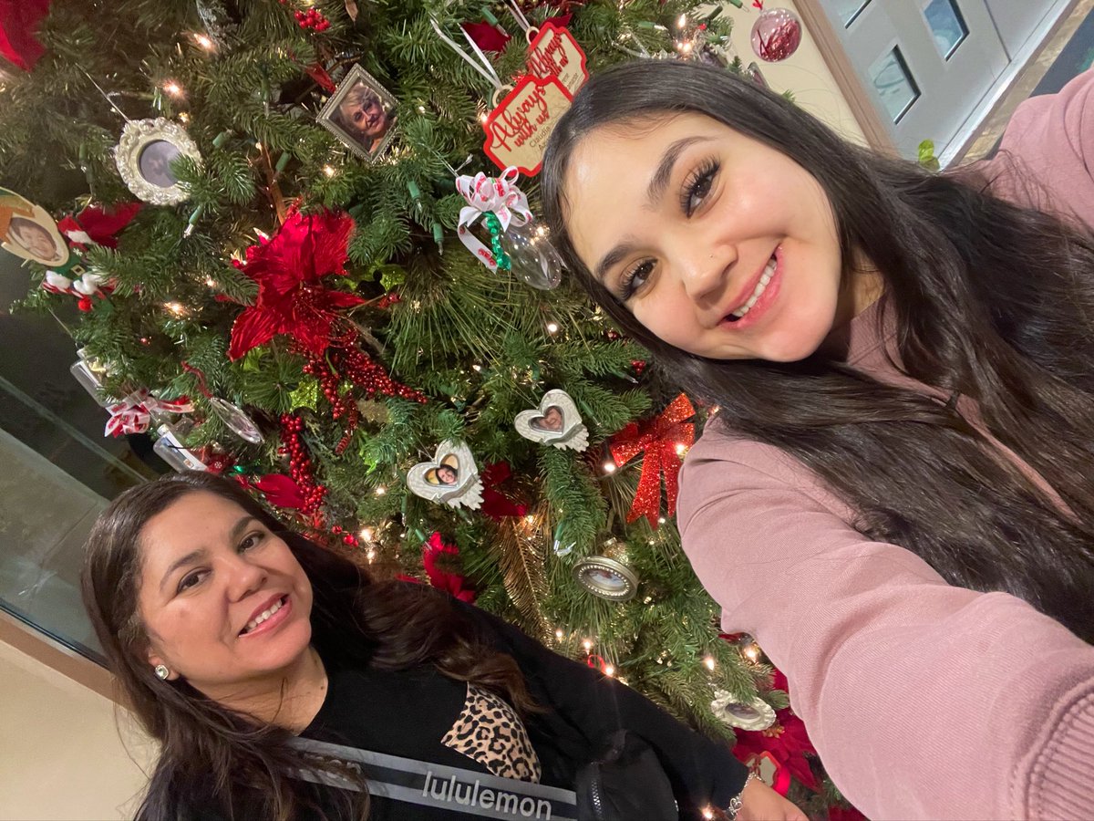 _Cede02's tweet image. Holidays aren’t the same with out yall 💜💜🪽