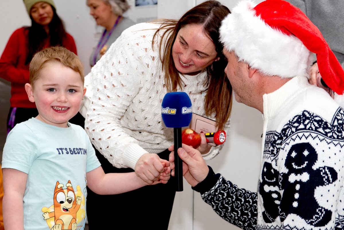 BelfastTrust's tweet image. What a day we've had at the Children's Hospital 🎄🎅

Thank you so much to everyone at @coolfm, @downtownradio, @CashforKidsNI for spreading so much joy and Christmas Magic for our staff, children and families ❤️