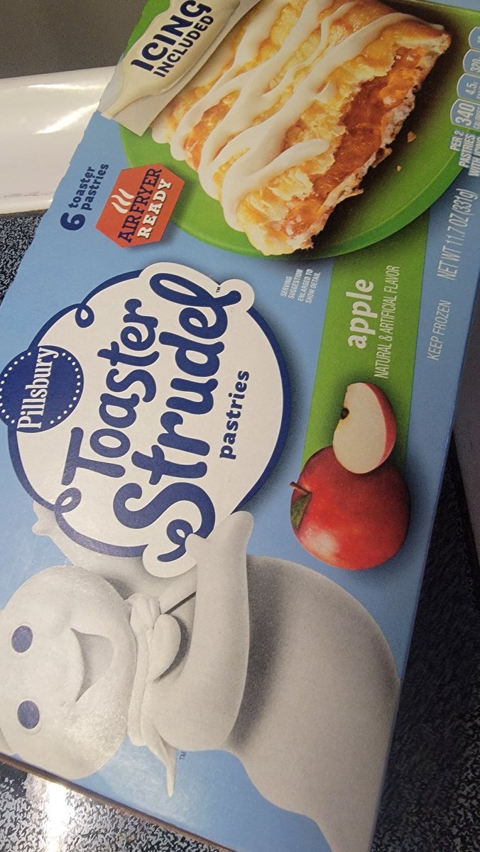 DiaSephh's tweet image. Anyone else still a child? 
#pillsbury
#toasterstrudel