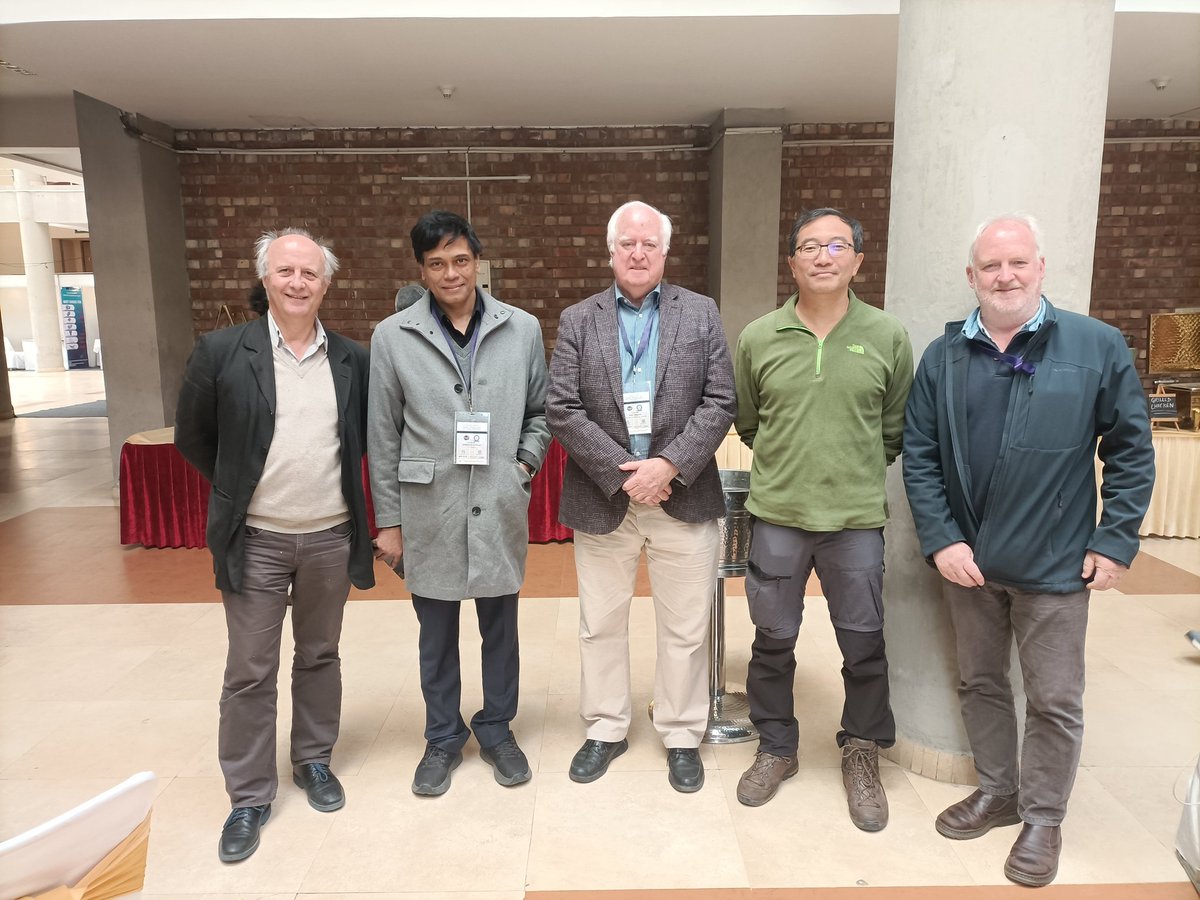 howesiangTAN tweet media