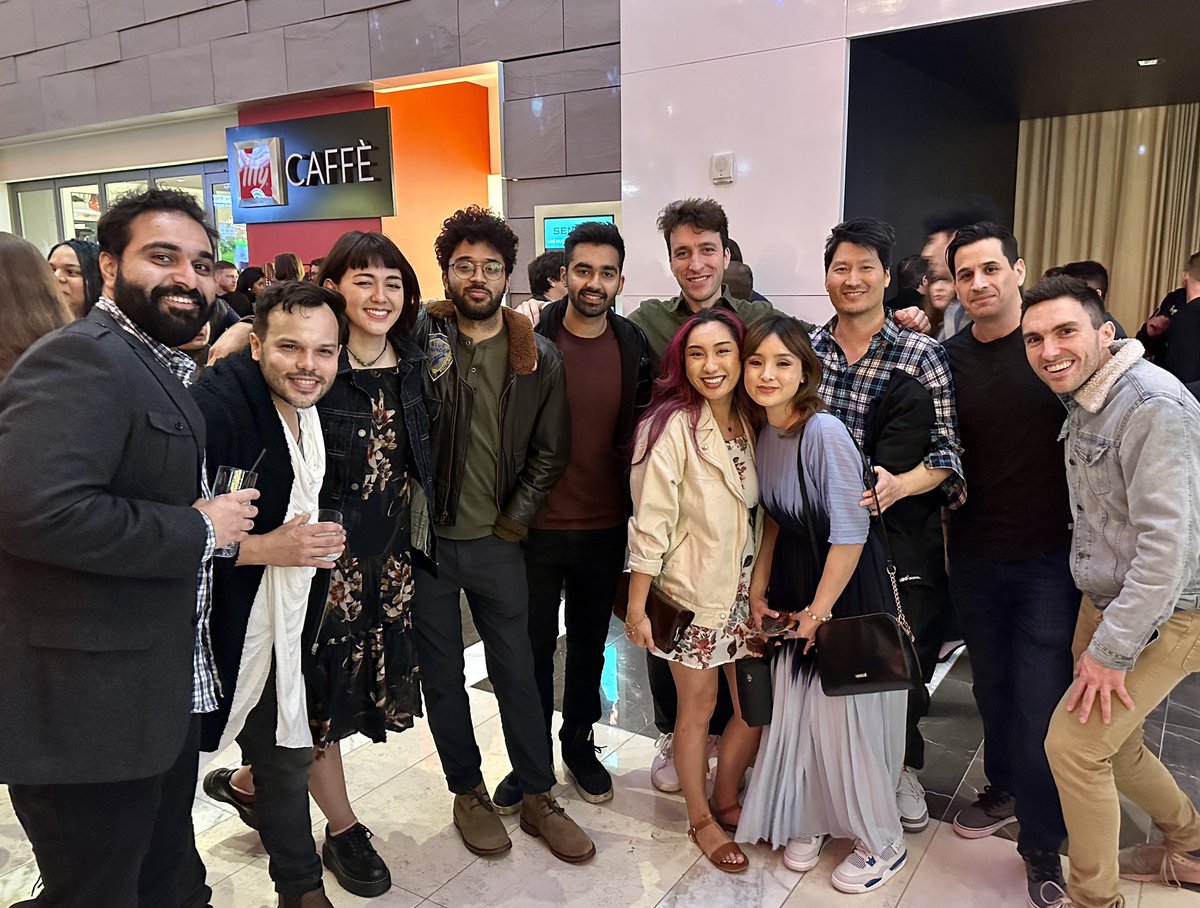 snaxanlfg's tweet photo. The best part of the game awards last night was being in the presence of and meeting so many genuine, kind, humble, and SUPER talented humans who have played a part in bringing so much joy to our lives  🥰🥹  These are just a few! https://t.co/FJ69dKBokL