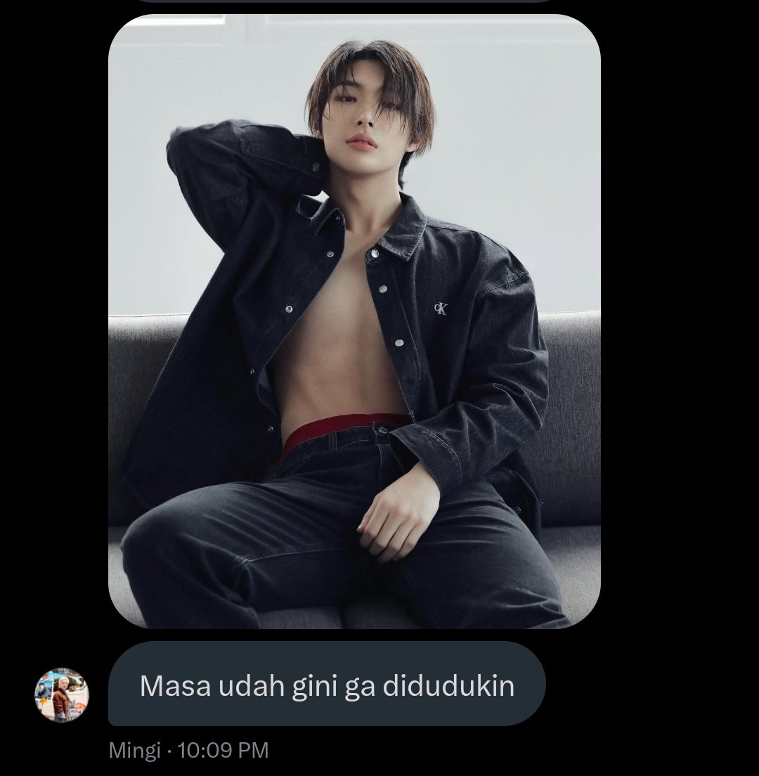 Suamiku.. kenapa sih.. ANYING 😢😢😢