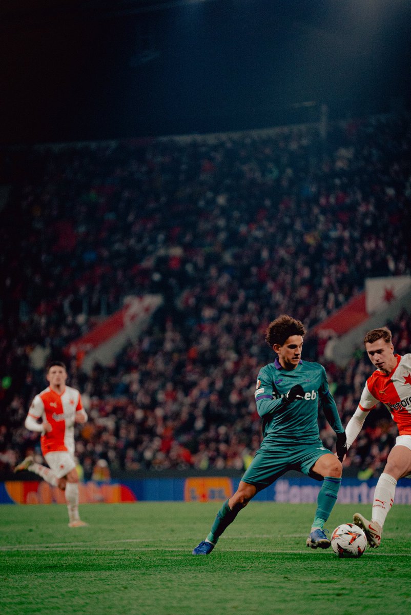 rscanderlecht's tweet photo. Anderlecht, coupe d’Europe. 🟣⚪️ #UEL #SLAAND https://t.co/jGgfTYdZYW