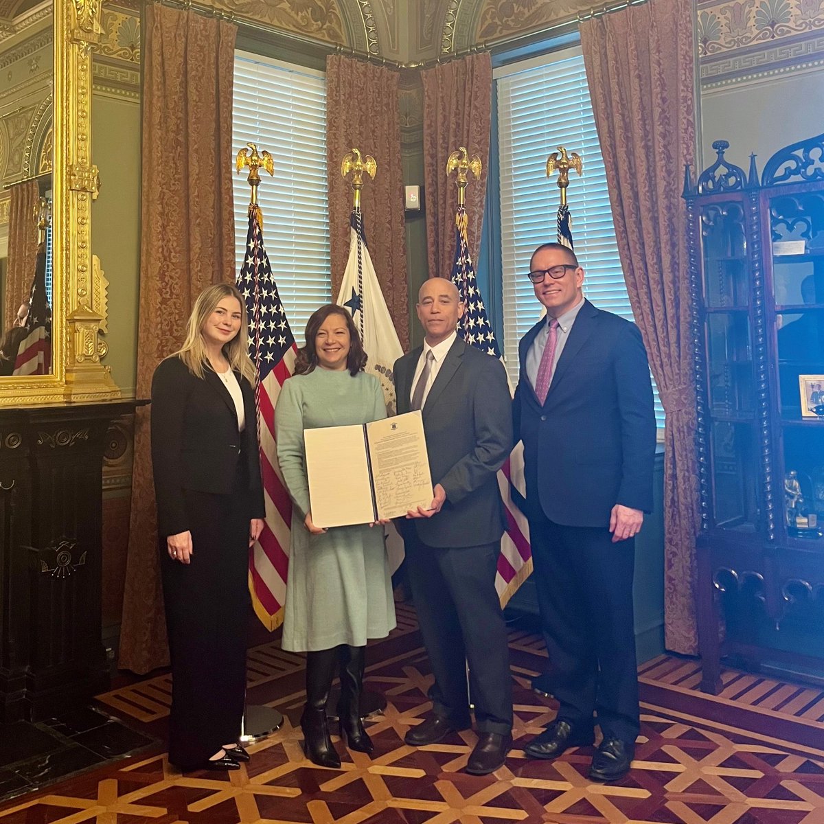 ONCD's tweet image. Deputy Director Wingo was pleased to welcome @RIDeptEd to the White House this week to deliver the signed pledge committing every K-12 public school district in Rhode Island to use free federal resources to protect their students, educators and schools. whitehouse.gov/oncd/briefing-…