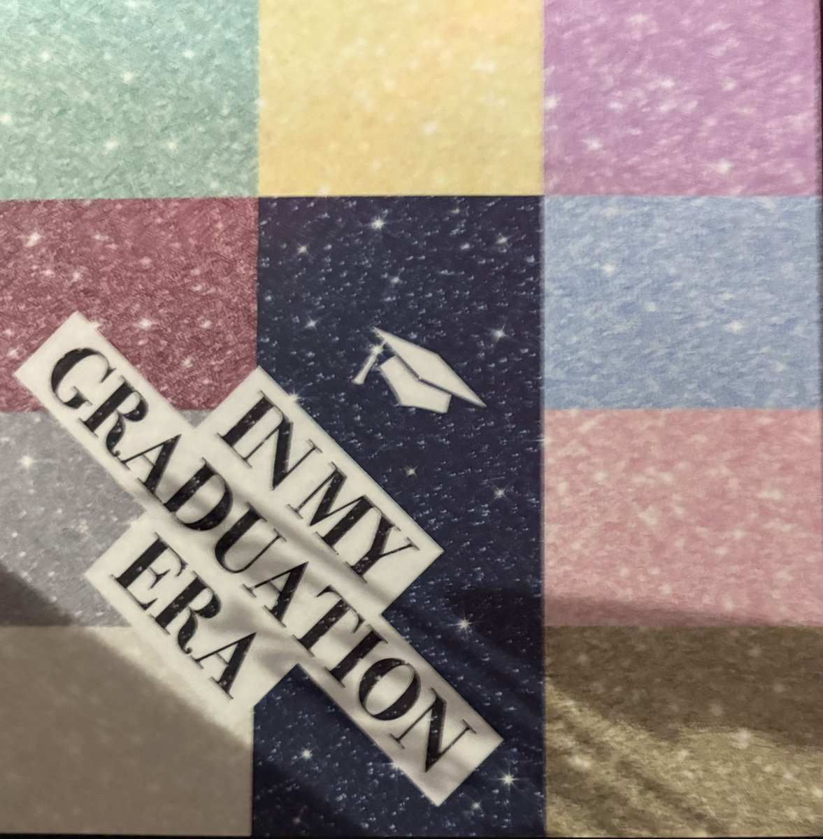Patty_Cake_02's tweet photo. Graduating college and celebrating @taylorswift13 birthday?! #TaylorSwift #HappyBirthdayTaylor #graduation #bachelorsdegree @taylornation13 https://t.co/MktMhJcVDU