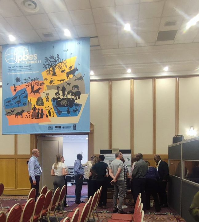 CABES_iki's tweet photo. The #IPBES11 #StakeholderDay is a great chance to network with initiatives driving action for @IPBES 
#CABES team members engage with stakeholders during a poster session.  Join the #IPBES stakeholder community! Register at  https://t.co/GQgozNzdKP https://t.co/JOo1RLBipf