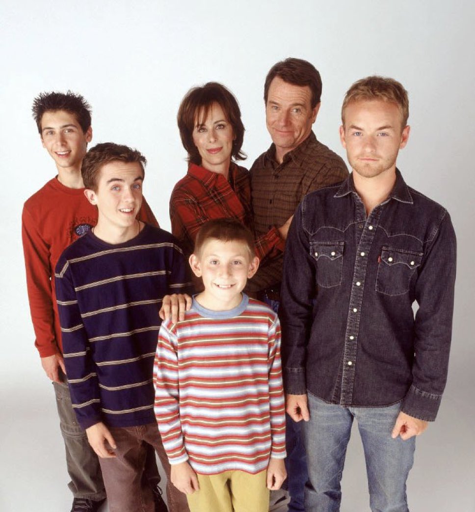 DiscussingFilm's tweet photo. A ‘MALCOLM IN THE MIDDLE’ revival series is in the works at Disney+

Frankie Muniz, Bryan Cranston and Jane Kaczmarek will reprise their roles. https://t.co/IottvCJf16