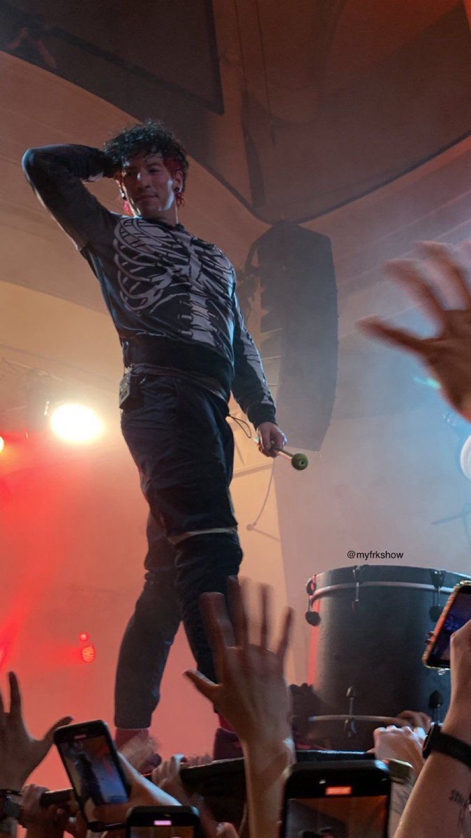 MY BITCH POSE NASTYYYY