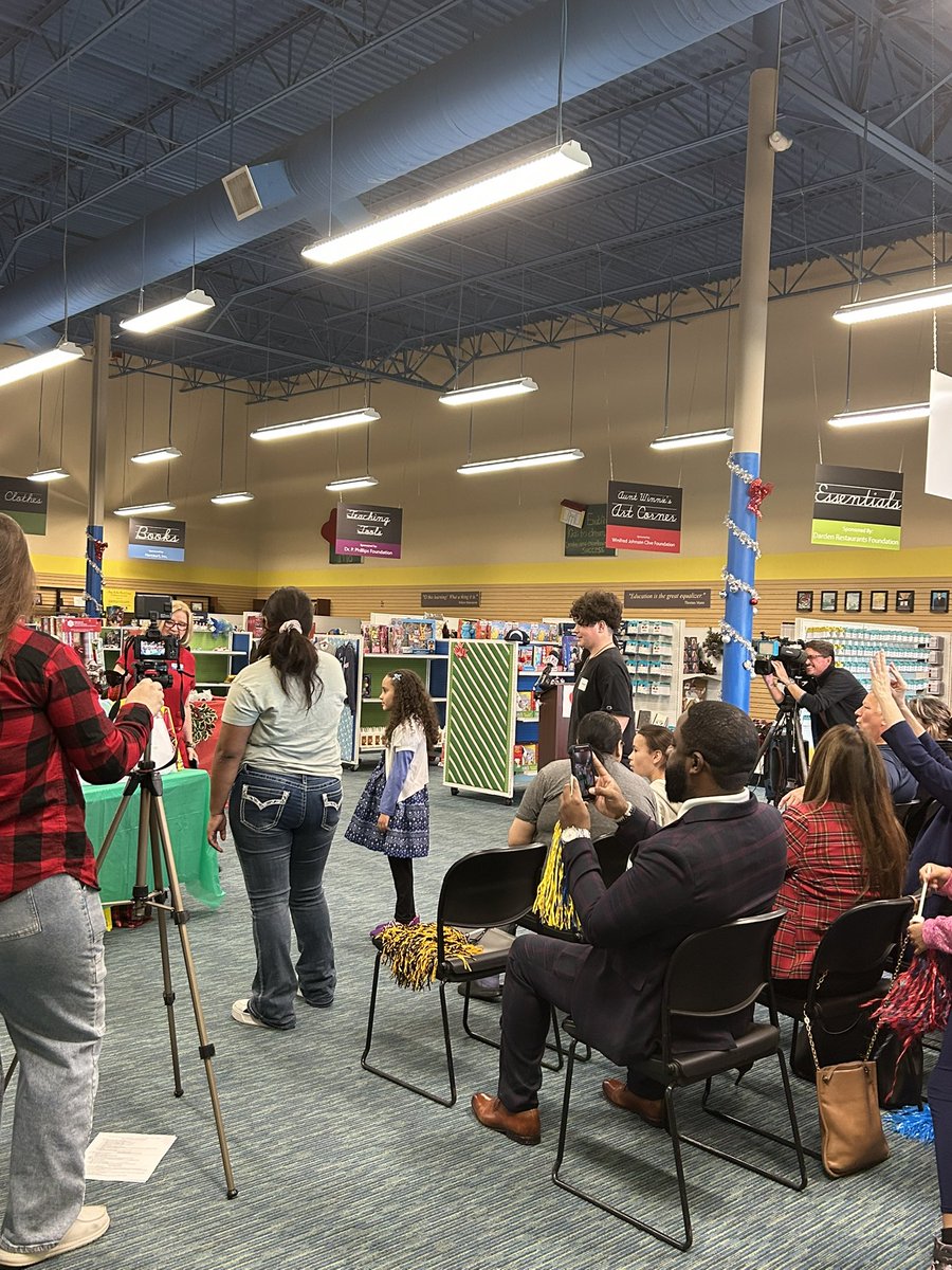 Lots of smiles today at A Gift for Teaching’s annual Grant a Wish event! The 3 OCPS students and their teachers shopped for special things as community partners cheered them on! We’re proud of the collaboration with this great organization!