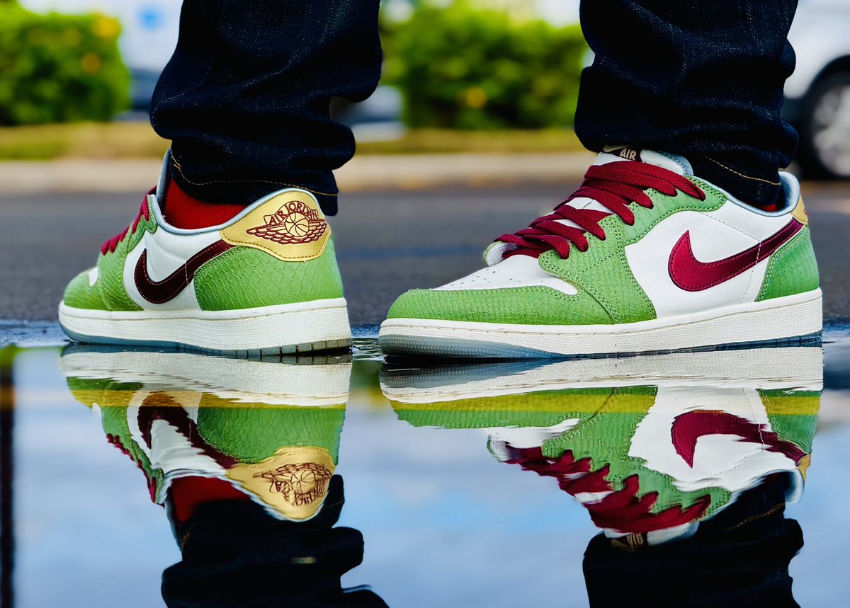 Sergio Rios (@sergiorios1975) on Twitter photo “ 🐉 “ my feet today…
😜
#PositivePuddles
#kotd
#SNKRS
#nike
#sneakeradmirals
#sneakerdrop
#LitLaces
<a href="/Jumpman23/">Jordan</a>
<a href="/maniere_usa/">A Ma Maniére</a>
@soleretriever
@sneakeradmirals
<a href="/LitLaces/">LitLaces®</a>
<a href="/jayguidos/">Jay 🤟🏿💜💛🇸🇻</a> “ 🐉 “ my feet today…
😜
#PositivePuddles
#kotd
#SNKRS
#nike
#sneakeradmirals
#sneakerdrop
#LitLaces
<a href="/Jumpman23/">Jordan</a>
<a href="/maniere_usa/">A Ma Maniére</a>
@soleretriever
@sneakeradmirals
<a href="/LitLaces/">LitLaces®</a>
<a href="/jayguidos/">Jay 🤟🏿💜💛🇸🇻</a>