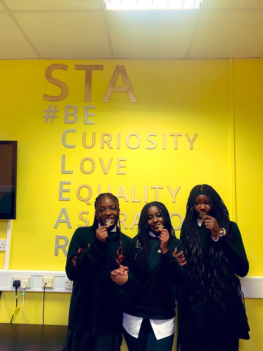 Thank you to Kitan, Maya and Bernice for helping out at the Partner’s Coffee Morning ☕️ and for decorating Mr Young’s Christmas door 🎄🎅 Gold stars were well deserved! ⭐️