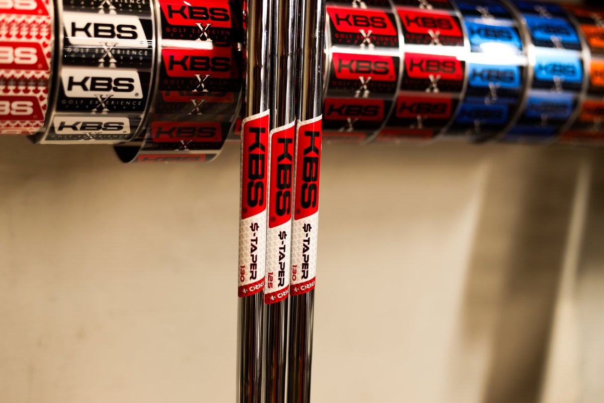 KBSGolfShafts's tweet photo. 🚨NEW PRO PLUS+🚨 The brand NEW $-Taper Pro Plus+ is here‼️ It is also available in all $-Taper LITE Pro+ specs as well.
Available now @clubchampionmedia, @truespecgolf, @coolclubsgolf, & @kbsgolfx ☑️
#weightsorted #clubchampion #truespecgolf #coolclubs #kbsgolfexperience https://t.co/jzMEmNsC7V