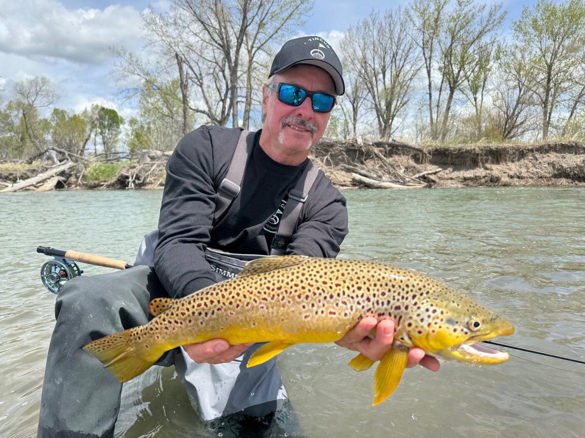 MontanaGuides's tweet photo. We're getting the calendar ready for 2025.  New this year:  Drone fishing! #dryflyfishing https://t.co/1AQWxcxO74