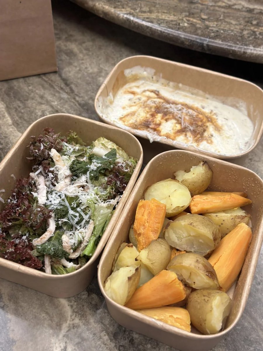 komplex06's tweet image. Gym time, fun time, mind relaxing time, where meets joy and every steps brings peace 💆🏼‍♀️💪🏻