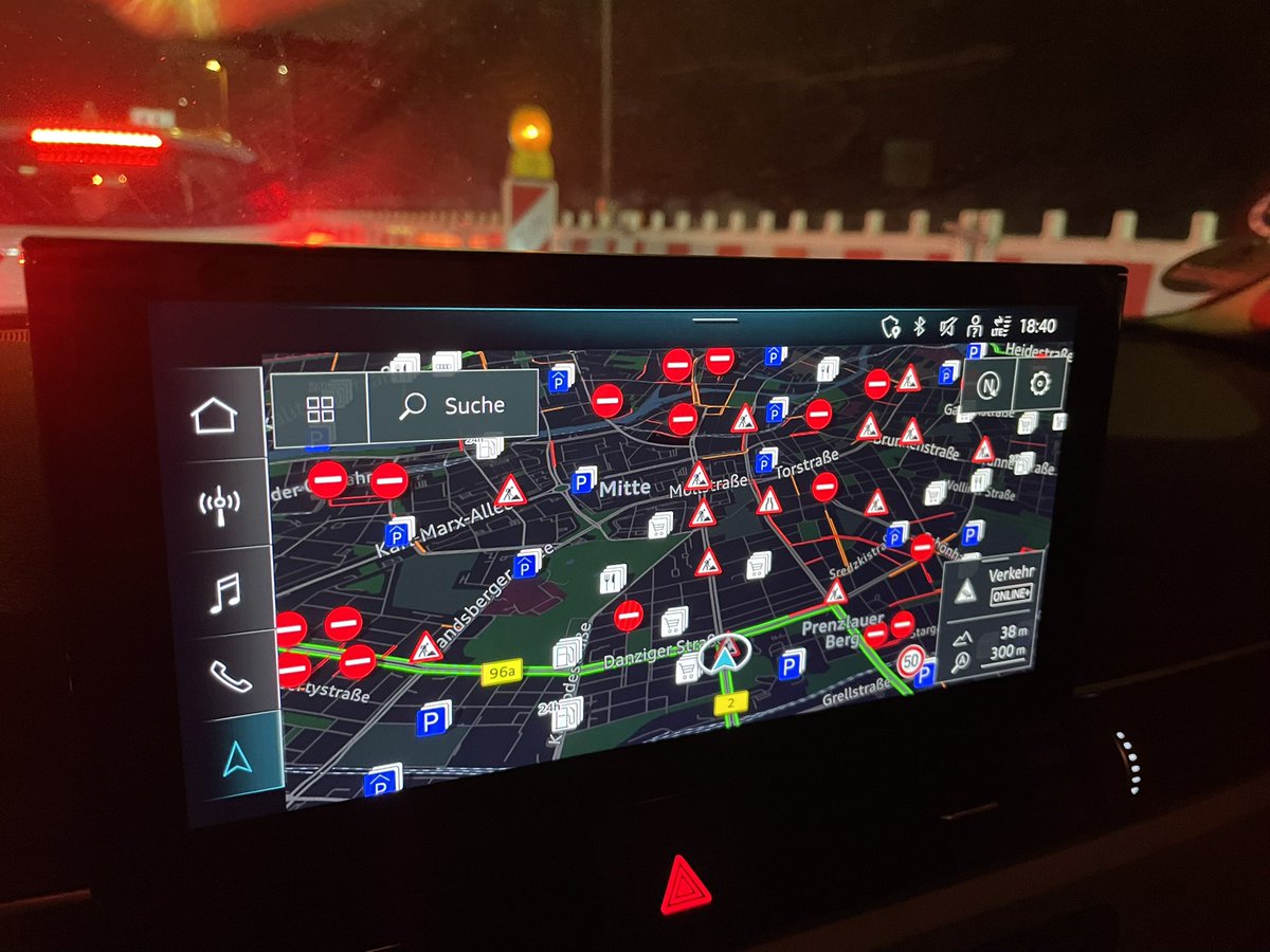 svnkrgr's tweet image. Warum Du in Berlin kein Auto haben möchtest.
Symbolbild
#ditisberlin