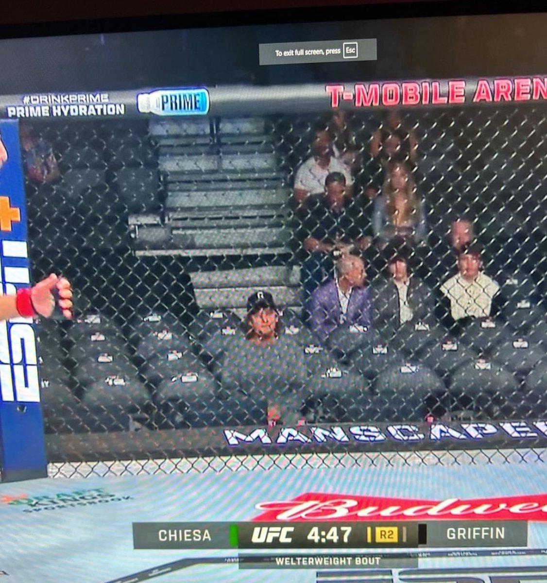 european UFC fans in their bedrooms at 5am listening to Bruce Buffer say “ITS TIME”