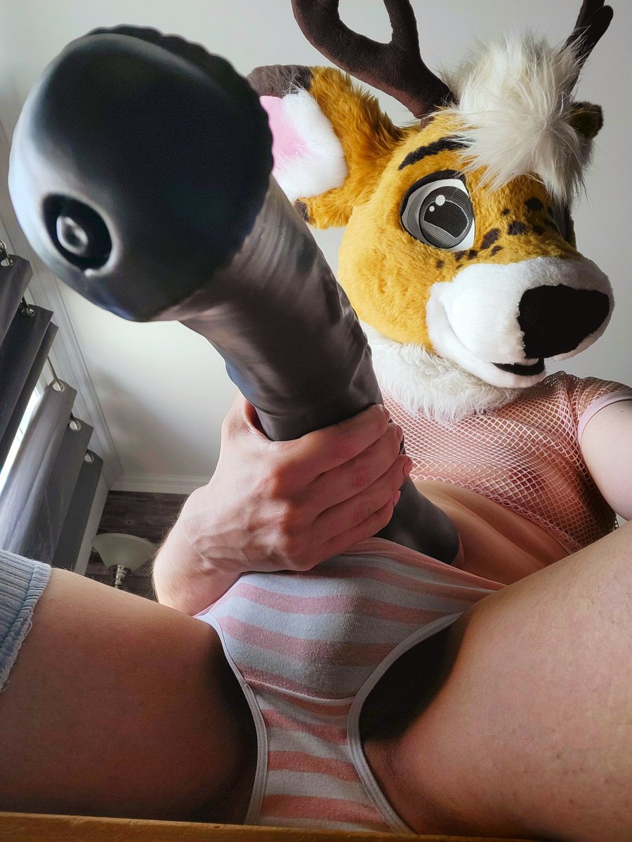 Forest slut tweet media