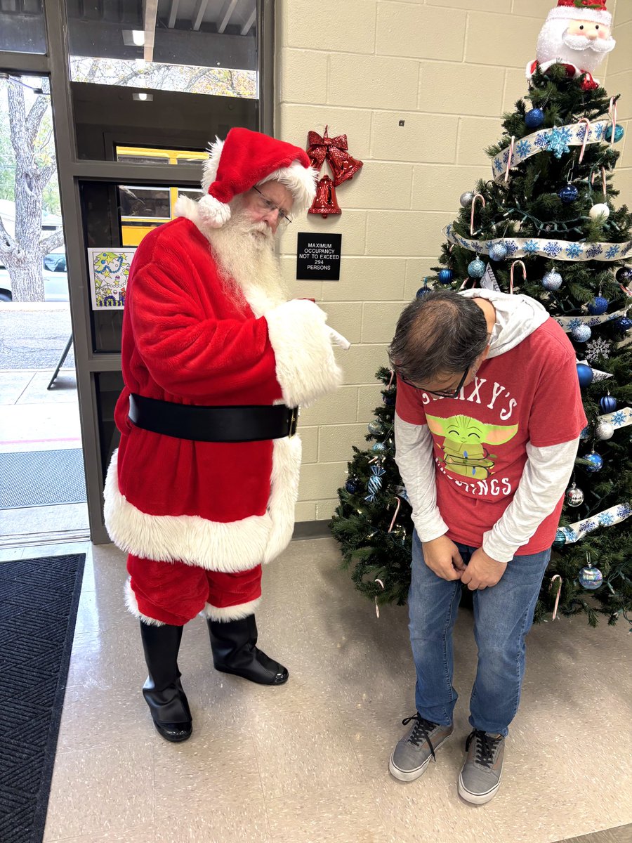 ErikDirects's tweet photo. Upon further review, santa determined that I was naughty this year. https://t.co/4DxJtwvBLq