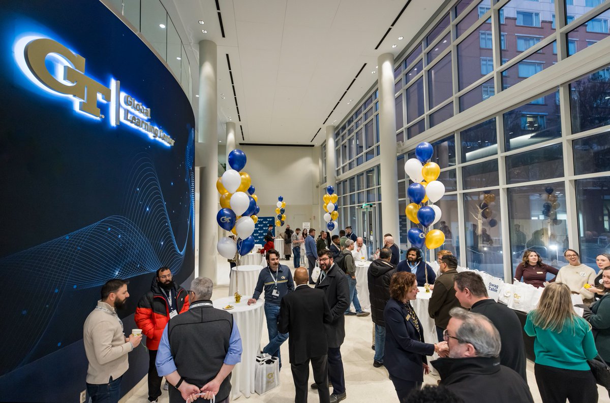 We love creating opportunities for our OMS Cyber students to connect and have fun! This week, they participated in meet-ups and took a tour of the GT campus. We also celebrated our Fall 2024 graduates, who will walk across the Commencement stage tomorrow! #GT24 🎓🐝