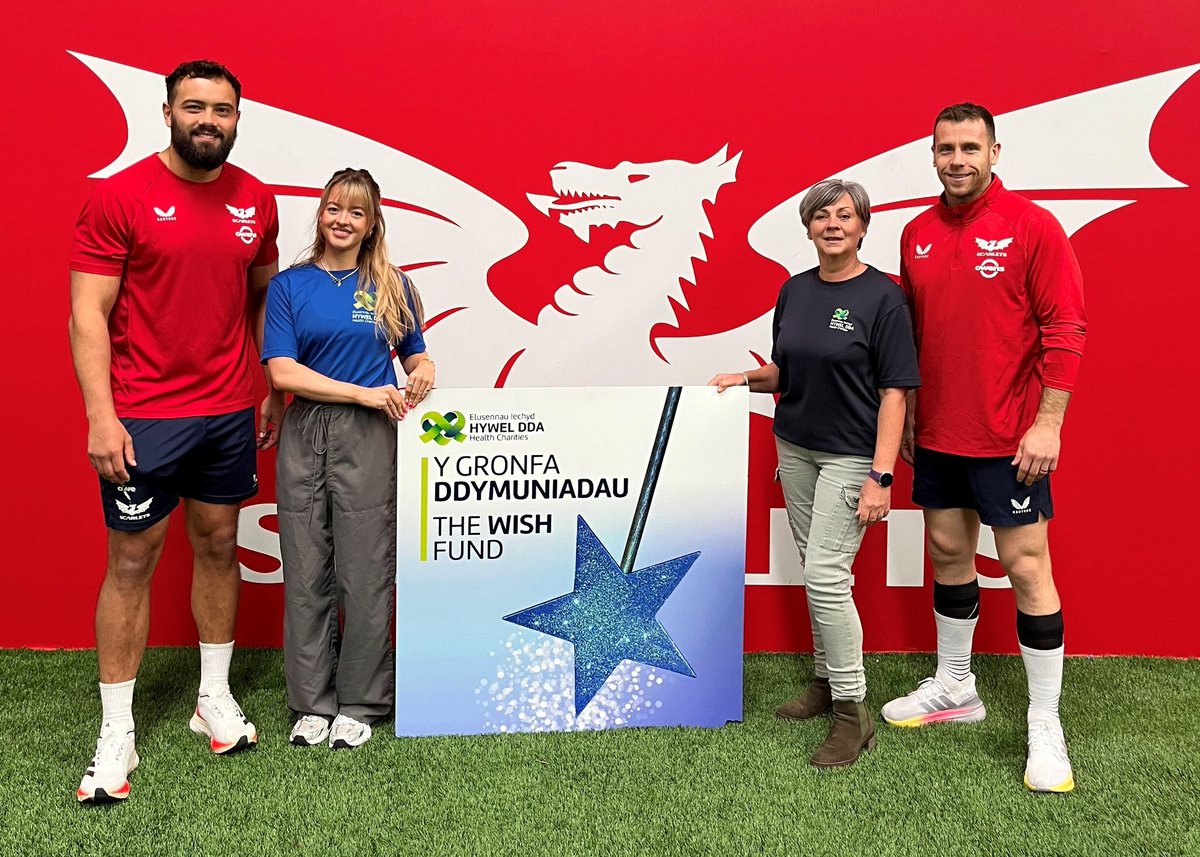 Today we’re at #ParcyScarlets in #Llanelli for the <a href="/scarlets_rugby/">Scarlets Rugby</a> Vs <a href="/BlackLionRugby/">Black Lion . შავი ლომი 🏉</a> match! 🎅🏉

We’re promoting our #WishFund⭐campaign to create magical moments for children and young people 🙂

Find us in the Barn!

#Diolch #YourNHSCharity 💚