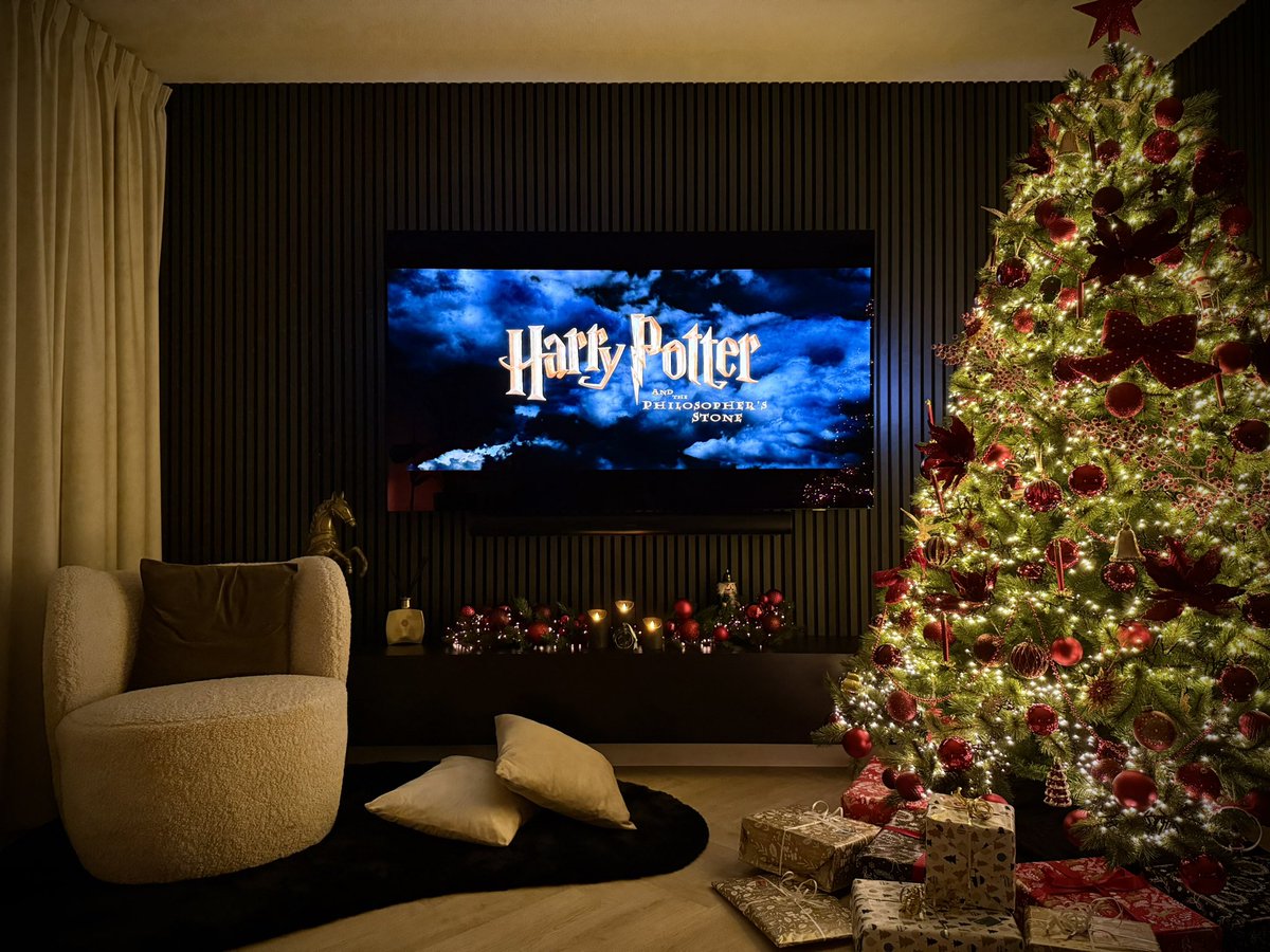 Harry Potter Marathon 🪄🍿

W <a href="/ChrissyNfts/">Christine Hercules</a>
