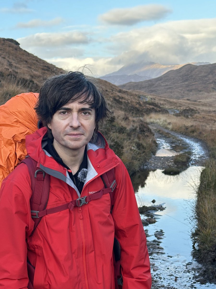 Danny Robins tweet media