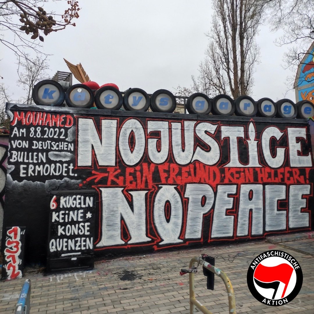 RotesDresden's tweet photo. Am 08.08.2022 ermordete die Polizei in Dortmund Mouhamed Dramé. Nun verkündete das Landesgericht Dortmund am Donnerstag das Urteil, Freispruch für alle 5 Angeklagten. 

1/3 https://t.co/LeShHkEMtJ