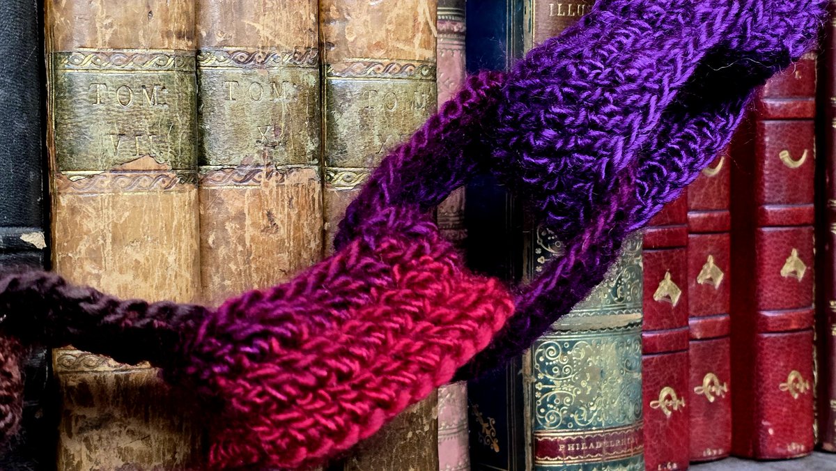 Petersfield Bookshop tweet media