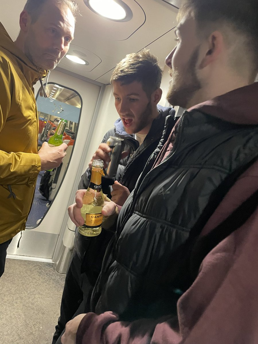 AdamDCFC1884's tweet photo. Clearly is. Ft Winno https://t.co/do0ik2uPWZ