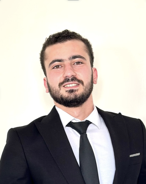 Shout out to our postdoc research fellow Salim Yakdan, MD, MSCI (<a href="/salimyakdan/">Salim Yakdan, MD, MSCI</a>), who was awarded Best Clinical Research Poster by <a href="/CNS_Update/">CNS</a>. Dr. Yakdan's research focused on mobile health assessment in the 1st month following lumbar spine surgery.:bit.ly/4iBy7eg