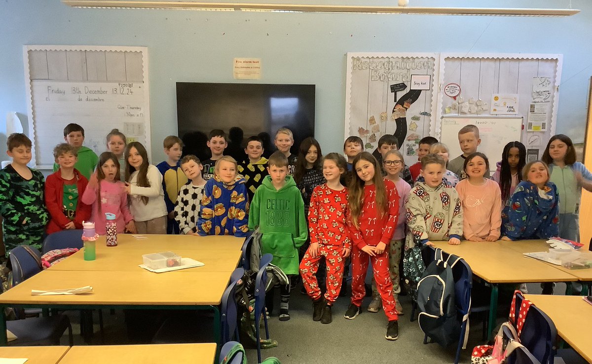 P5 have had a very busy and festive week! We enjoyed going to the panto, the brilliant performance by P7 <a href="/MissDalyAPS/">P7 and Miss Daly</a>, had a delicious Christmas lunch, swimming and then movie afternoon today!🤩🎅🏻🎭<a href="/airthprimary/">Airth Primary School</a>