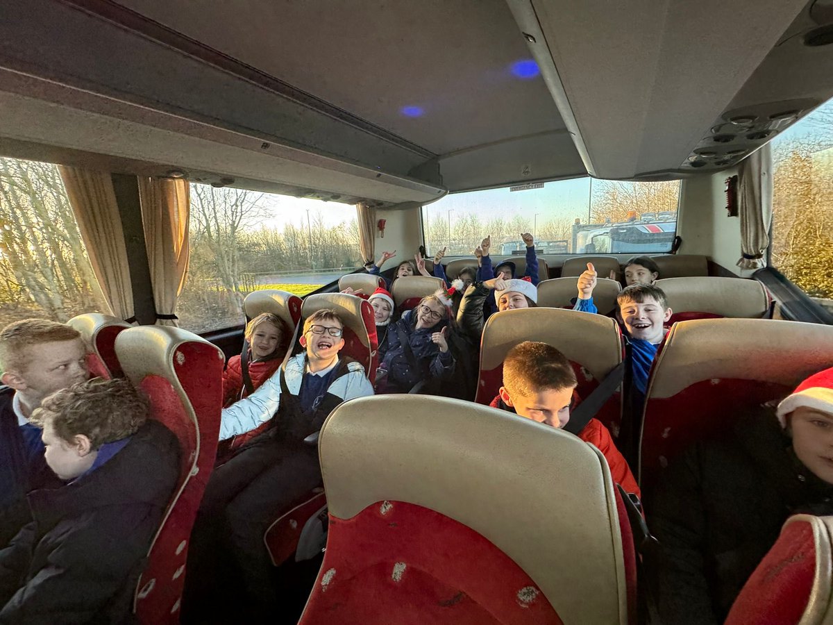 Miss Hillyear tweet media