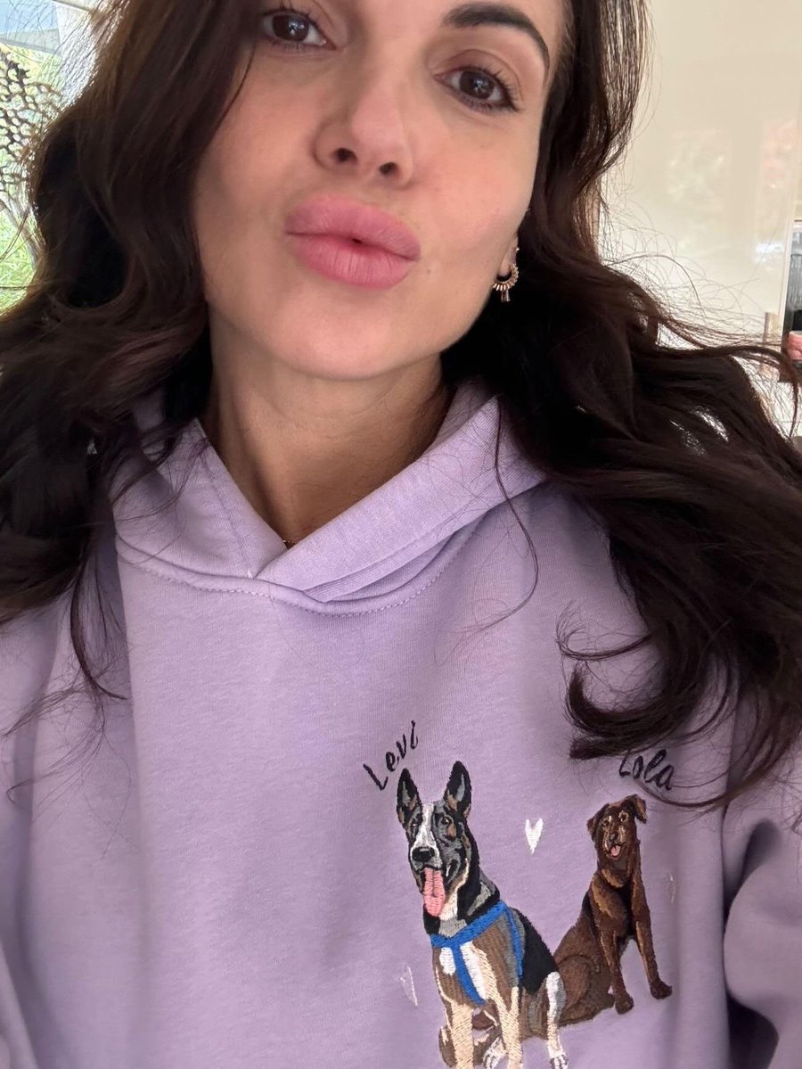 lana🍌 tweet media