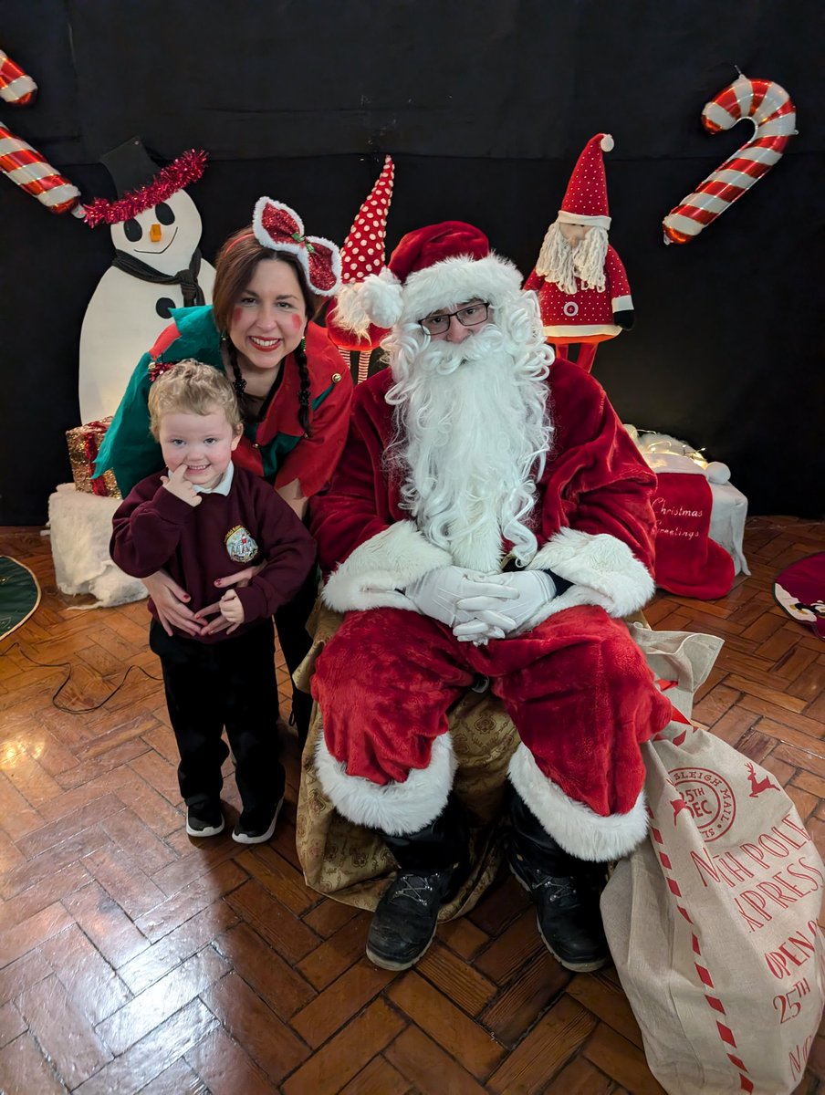 What a gorgeous day for breakfast with Santa today! We have amazing elves and Santa! 🎄🎁