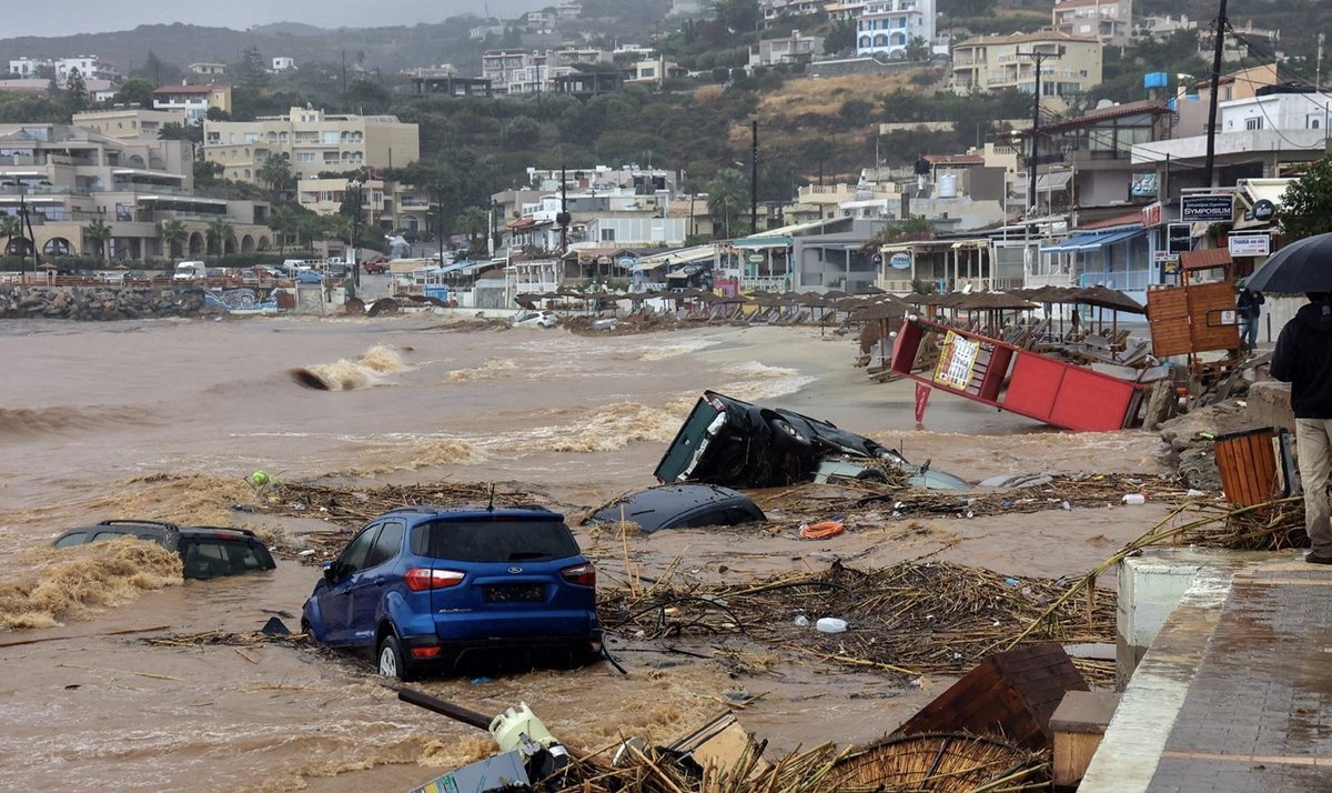 klimaaware's tweet image. Preparing for the Next Flooding: A Community Guide to Staying Safe - Storms are becoming more intense and frequent, posing serious challenges to communities worldwide. Preparation is the key to minimizing damage and ensuring safety. - tinyurl.com/268tvbl2