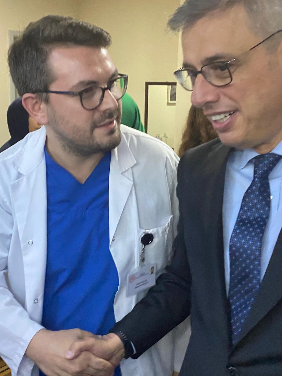lisansiyer_sen's tweet photo. Genel başkanımız Fzt. Enes Gökçe,  Sağlık Bakanımız Prof Dr Kemal Memişoğlu’na  Sağlık Lisansiyerlerinin kamuda yaşadığı sorunlarla ilgili dosyamızı teslim etmiştir. Sözel olarakta dosyada detayları geçen konuları başlıklar halinde iletmiştir. @fztenesgkc @kamusaglis @SaglikMP https://t.co/5drBDH9J7b