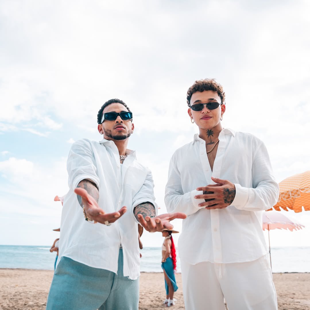 🤩 ¡Yaaa está afuera el Remix de #FenteAlMar !
🫶🏼 Sabemos que te va a encantar esta versión de <a href="/beelecito/">Beélecito</a> junto a <a href="/ozuna/">La Flame 🔥 WHO I AM</a> 
🔗 Te dejo el Link para que lo disfrutes 🔥

youtu.be/lsqG2XWra0M?si…

#Beéle #Ozuna