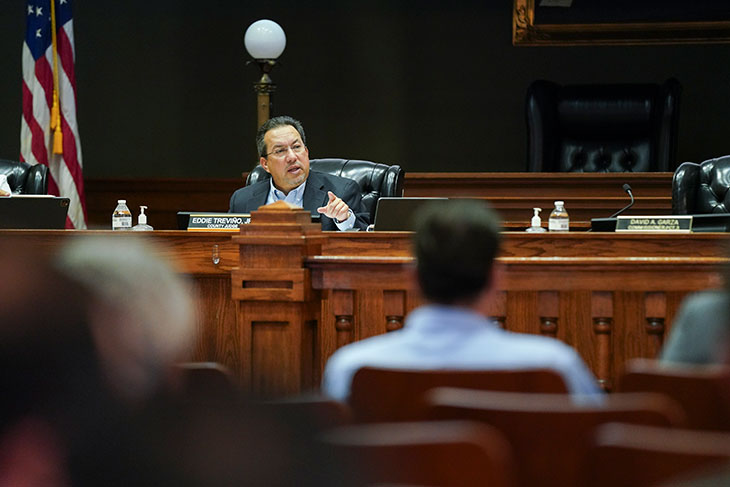 📌 Please RT, this may get buried by X—"Since [Eddie] Treviño first became county judge, Bodden and other SpaceX contractors have contributed at least $47,000 to his campaigns, according to campaign finance records. In a follow-up email, Treviño added that campaign financing and