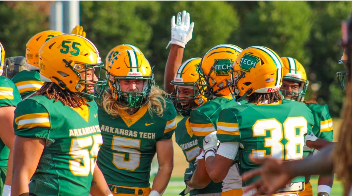 Blessed to receive an offer from Arkansas Tech thanks <a href="/RoyThompsonFB/">CoachThompson</a>